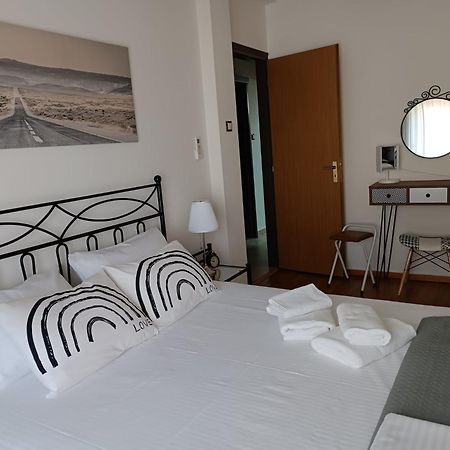 Cosy Apartment On Dragon Street Atina Dış mekan fotoğraf